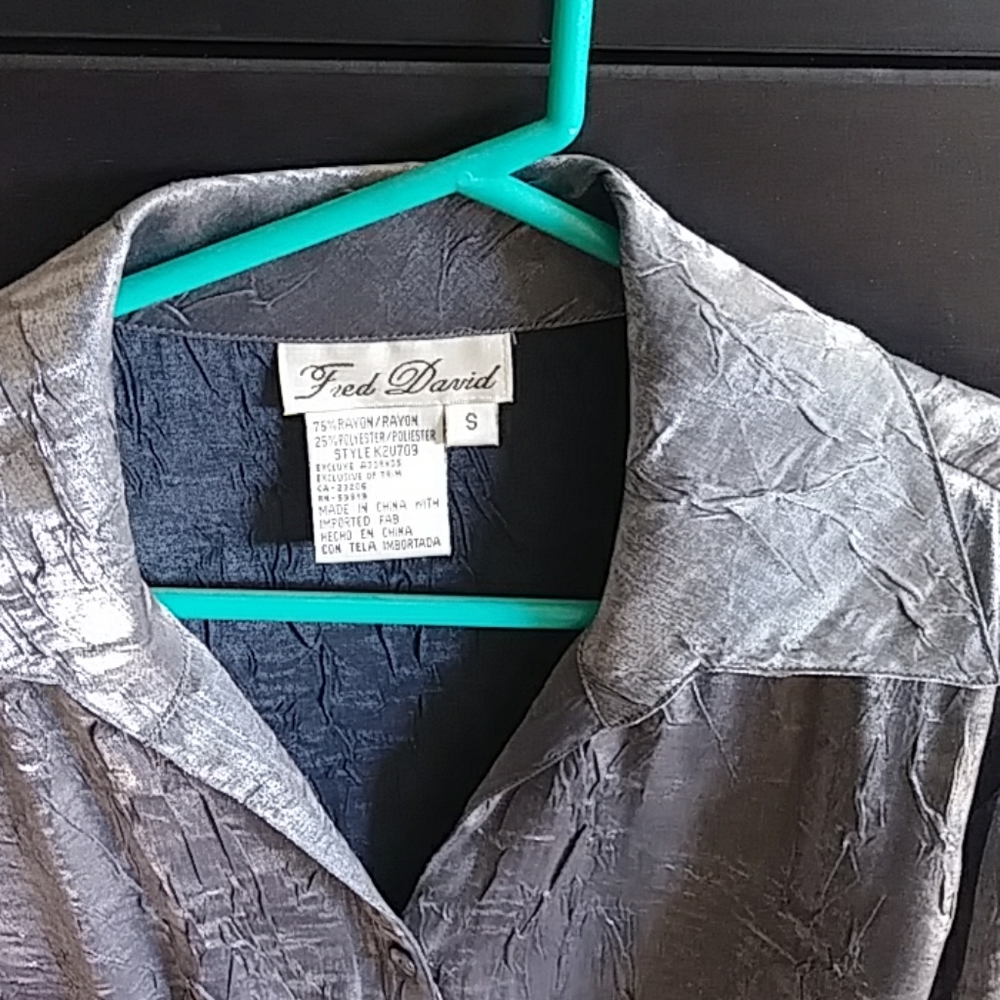 Shirt - Picture 2 of 5